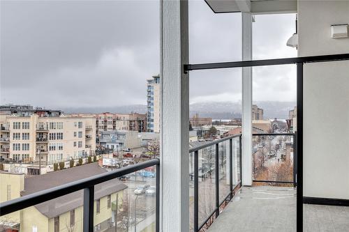 614-604 Cawston Avenue, Kelowna, BC - Outdoor With View With Exterior