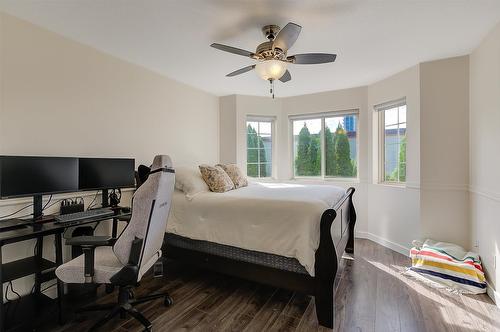 203-575 Doyle Avenue, Kelowna, BC - Indoor Photo Showing Bedroom