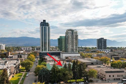 203-575 Doyle Avenue, Kelowna, BC - Outdoor With View