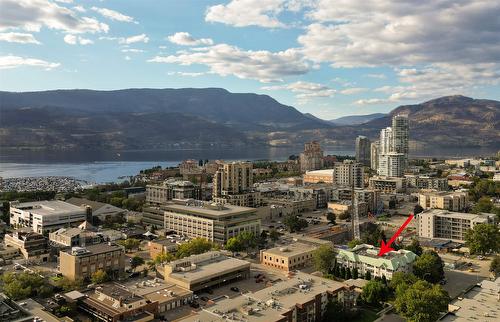 203-575 Doyle Avenue, Kelowna, BC - Outdoor With View