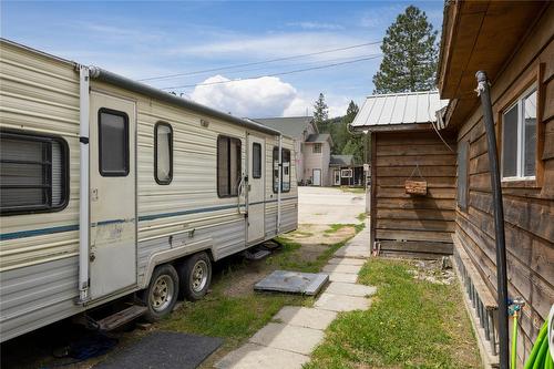 5836 33 Highway, Beaverdell, BC - Outdoor With Exterior