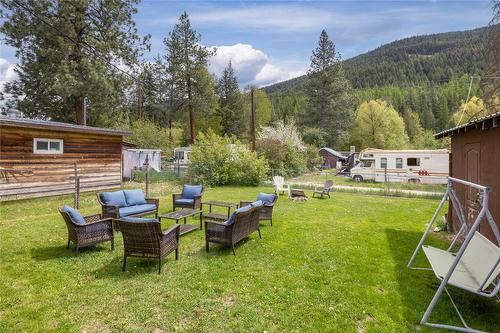 5836 33 Highway, Beaverdell, BC - Outdoor