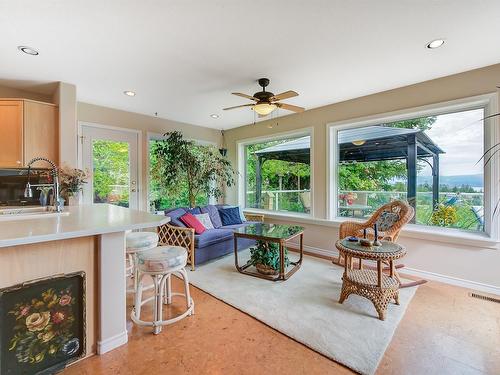 3645 Walnut Glen Drive, West Kelowna, BC - Indoor Photo Showing Living Room With Fireplace