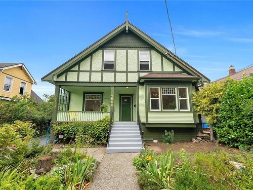 2808 Graham St, Victoria, BC - Outdoor With Deck Patio Veranda