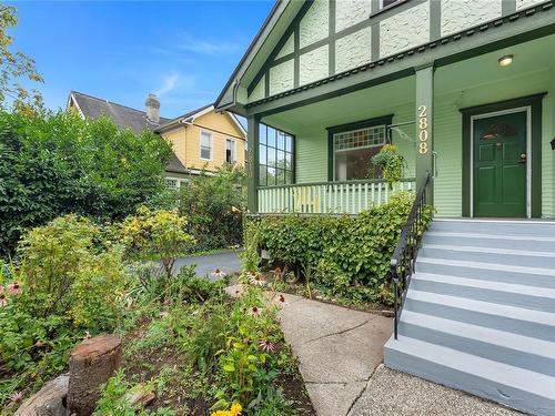 2808 Graham St, Victoria, BC - Outdoor With Deck Patio Veranda