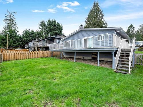 8047 Arthur St, Crofton, BC 