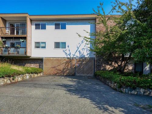 204-1116 Queens Ave, Victoria, BC - Outdoor