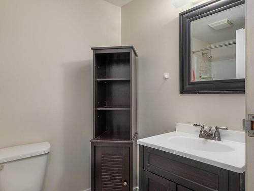 109-3185 Barons Rd, Nanaimo, BC - Indoor Photo Showing Bathroom