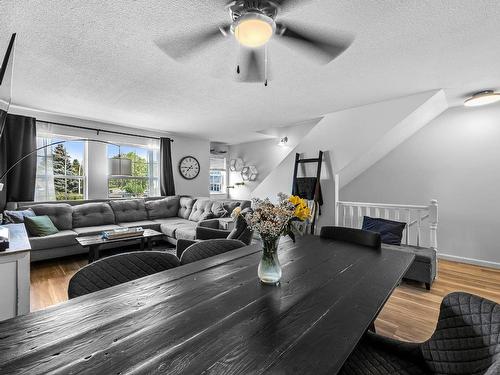 20-2084 Robson Place, Kamloops, BC - Indoor Photo Showing Living Room