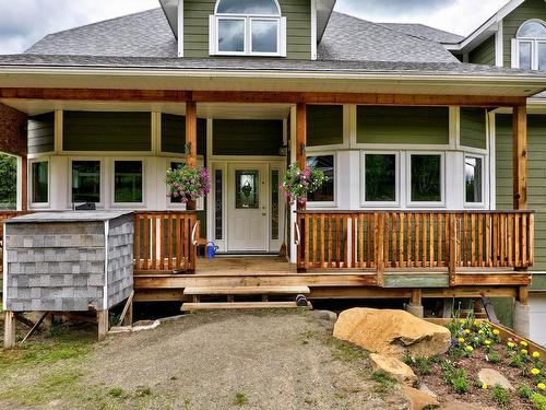 10325 Finlay Road, Kamloops, BC - Outdoor With Deck Patio Veranda