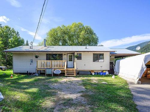 3089 Light Brown Road, Clearwater, BC - Outdoor With Deck Patio Veranda