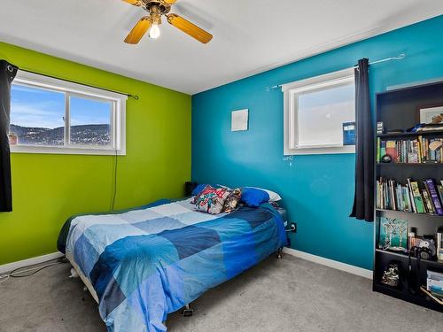 8075 Westsyde Rd, Kamloops, BC - Indoor Photo Showing Bedroom