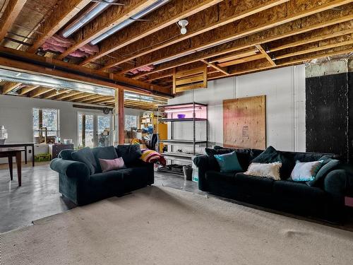 8075 Westsyde Rd, Kamloops, BC - Indoor Photo Showing Basement