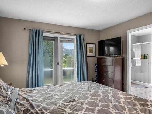 3568 Navatanee Drive, Kamloops, BC - Indoor Photo Showing Bedroom