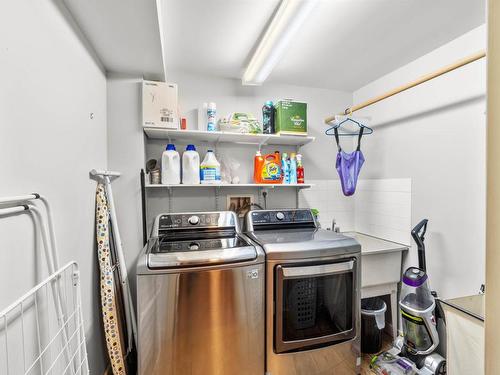 4942 Woodland Crt, Kamloops, BC - Indoor Photo Showing Laundry Room