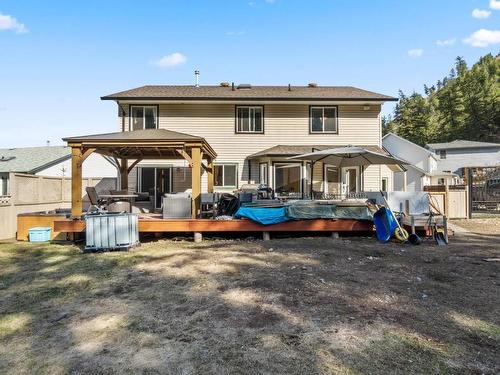 4942 Woodland Crt, Kamloops, BC - Outdoor With Backyard With Exterior