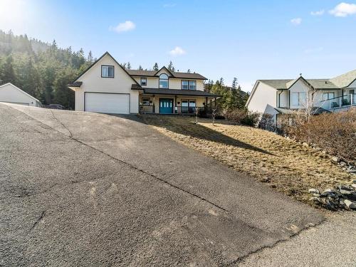 4942 Woodland Crt, Kamloops, BC - Outdoor