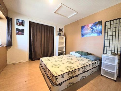 Chambre Ã Â coucher - 600 Rue Du Village, Shawinigan, QC - Indoor Photo Showing Bedroom