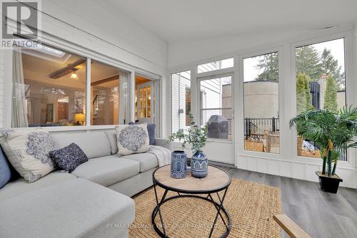 565 Rouge Hills Drive, Toronto (Rouge), ON - Indoor Photo Showing Living Room