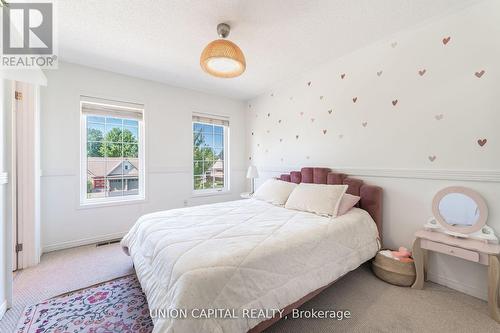 301 King Street E, East Gwillimbury, ON - Indoor Photo Showing Bedroom