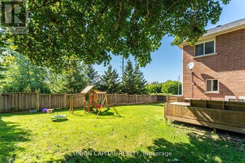 301 King Street E, East Gwillimbury, ON - Outdoor With Backyard