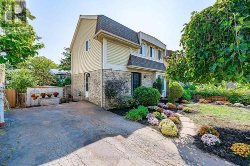 1144 Jamesway Boulevard, Oakville, ON - Outdoor