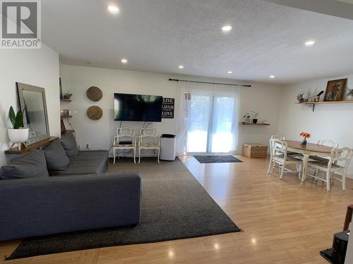 5524 53 Street, Fort Nelson, BC - Indoor Photo Showing Living Room