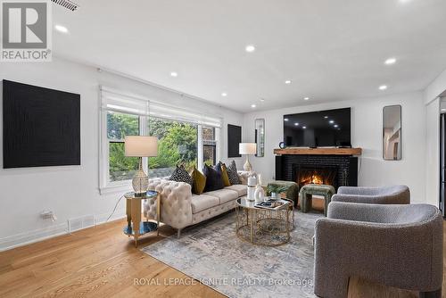 180 Glenwood Crescent, Oshawa, ON - Indoor Photo Showing Living Room With Fireplace