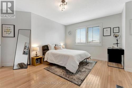 55 Elodia Court, Hamilton, ON - Indoor Photo Showing Bedroom