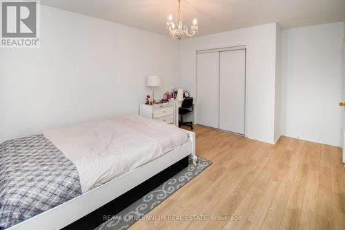 85 Downing Crescent, Barrie, ON - Indoor Photo Showing Bedroom