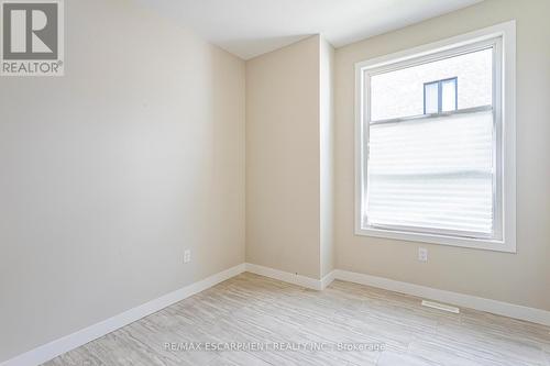 941 Manhattan Way, London, ON - Indoor Photo Showing Other Room