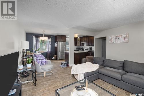 543 25Th Street W, Prince Albert, SK - Indoor Photo Showing Living Room