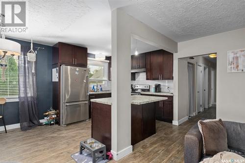 543 25Th Street W, Prince Albert, SK - Indoor Photo Showing Kitchen