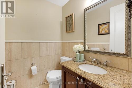 124 Pathlane Road, Richmond Hill, ON - Indoor Photo Showing Bathroom