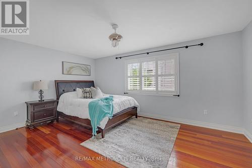 124 Pathlane Road, Richmond Hill, ON - Indoor Photo Showing Bedroom