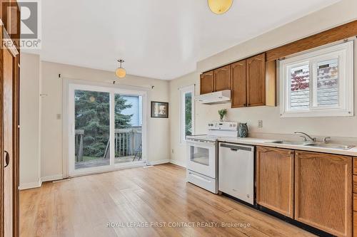 9 Carr Drive N, Barrie, ON - Indoor Photo Showing Kitchen With Double Sink