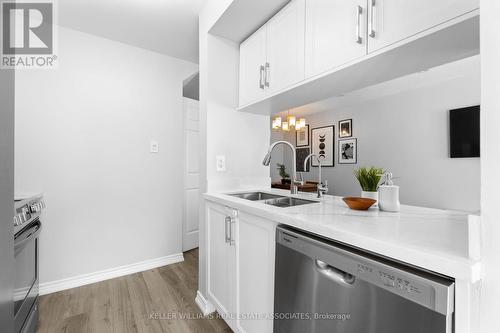 64 - 38 Corey Circle, Halton Hills (Georgetown), ON - Indoor Photo Showing Kitchen With Double Sink