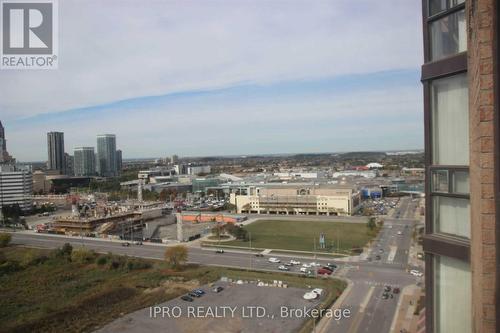 2207 - 285 Enfield Place, Mississauga, ON - Outdoor With View