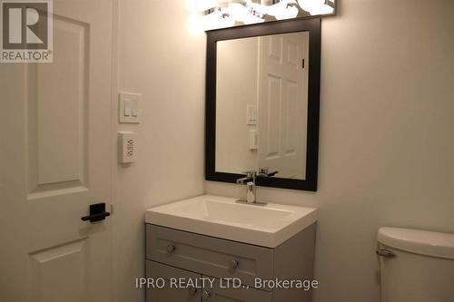 2207 - 285 Enfield Place, Mississauga, ON - Indoor Photo Showing Bathroom