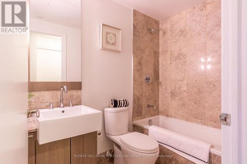 2503 - 88 Blue Jays Way, Toronto (Waterfront Communities), ON - Indoor Photo Showing Bathroom