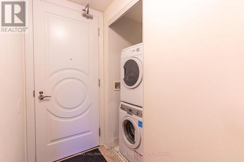 2503 - 88 Blue Jays Way, Toronto (Waterfront Communities), ON - Indoor Photo Showing Laundry Room