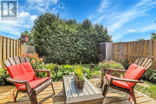 South facing back deck - 25 Chisholm Court, Ottawa, ON - Outdoor With Deck Patio Veranda