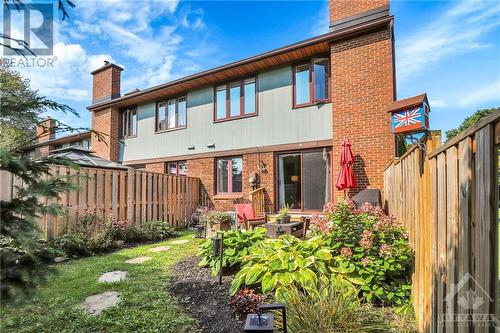 Your private and peaceful oasis - 25 Chisholm Court, Ottawa, ON - Outdoor