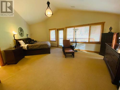 1802 Greywolf  Drive, Panorama, BC - Indoor