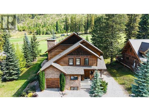 1802 Greywolf  Drive, Panorama, BC - Outdoor