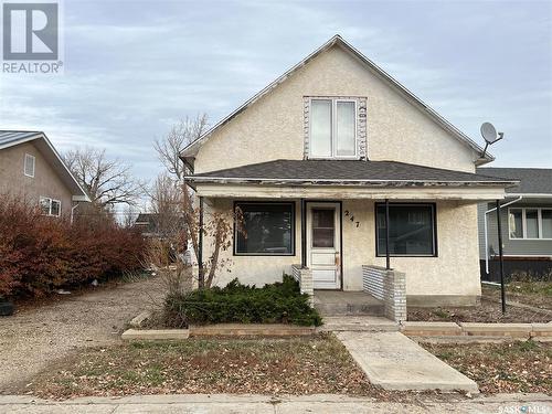 247 4Th Avenue E, Gravelbourg, SK - Outdoor With Facade