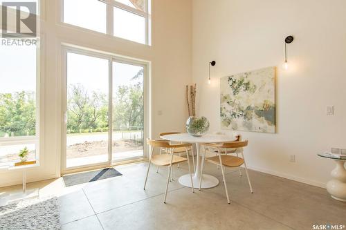 1421 Spadina Crescent E, Saskatoon, SK - Indoor Photo Showing Dining Room