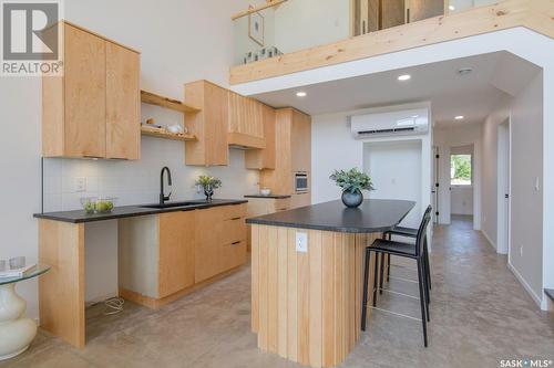 1421 Spadina Crescent E, Saskatoon, SK - Indoor Photo Showing Kitchen