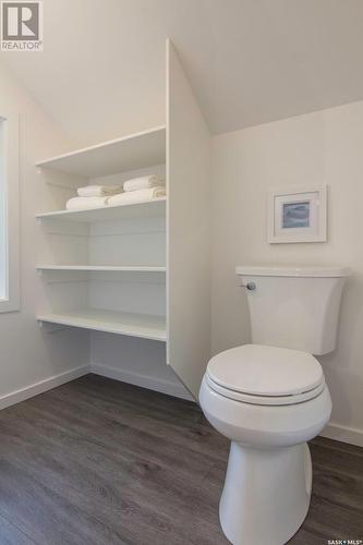 1421 Spadina Crescent E, Saskatoon, SK - Indoor Photo Showing Bathroom