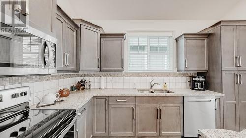 2450 Radio Tower Road Unit# 45, Oliver, BC - Indoor Photo Showing Kitchen With Double Sink